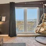 Edinburgh, 2Bed Apt, Sea View Free Parking Leisure Or Business