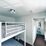 Luxe 4 Bedroom City Centre House