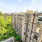 Guestready - Modern 2Br Home On The Royal Mile!