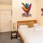 Charming 2Bd Flat 10 Minutes To Edinburgh Castle
