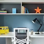Joivy Trendy Aparthotel Units In Westfield-Adults Only