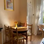 Cute 1 Bedroom Retreat In Beautiful Stockbridge
