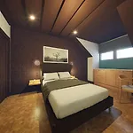 Bonnie Hotel