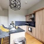 Royal Mile Apartments By Joivy