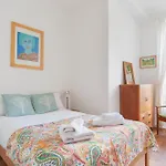 Cozy With Character Vibrant Cottage Style Flat At Leith Links Park