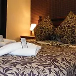 Royal Mile Group Apartments