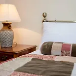 Prestigious Location - Quintessential Mews House