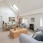 Joivy Loft At The Brewery With Free Parking