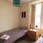Entire Apartment In Edinburgh