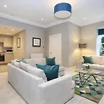 Altido Stunning 2Br Apt With Private Entrance In New Town