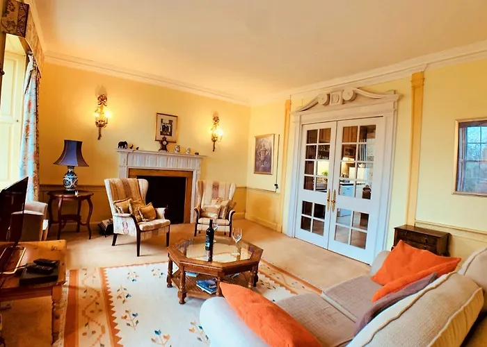 F2 Charming City Centre Apartment Full Of Character