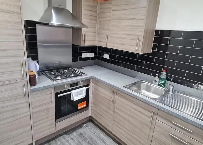 Beautiful 2 Bedroom House In Edinburgh