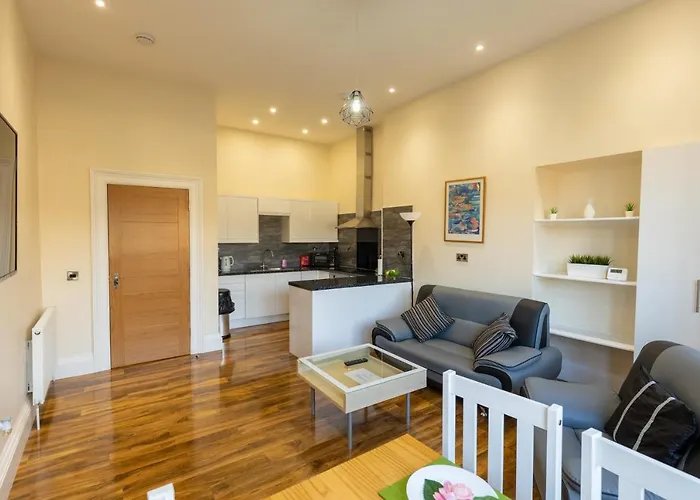 New 2 Bed Apartment With Stunning Views Of Arthur Seat Mountain