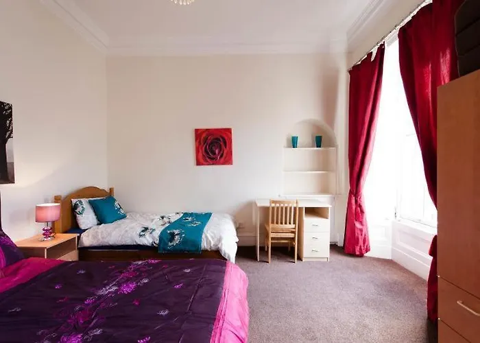 Edinburgh Central Oldtown Aparthotel