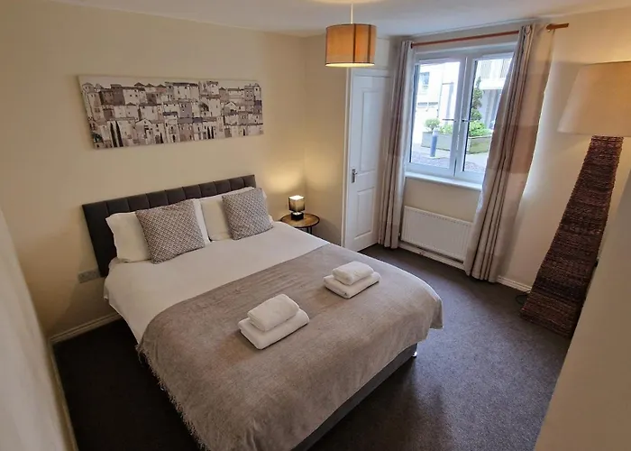 The Lochend Two Bedroom Residence