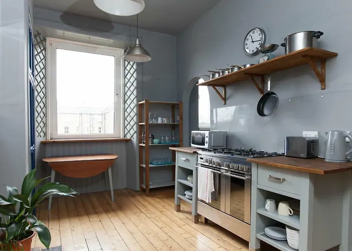Trendy Urban Retreat In Central Edinburgh City
