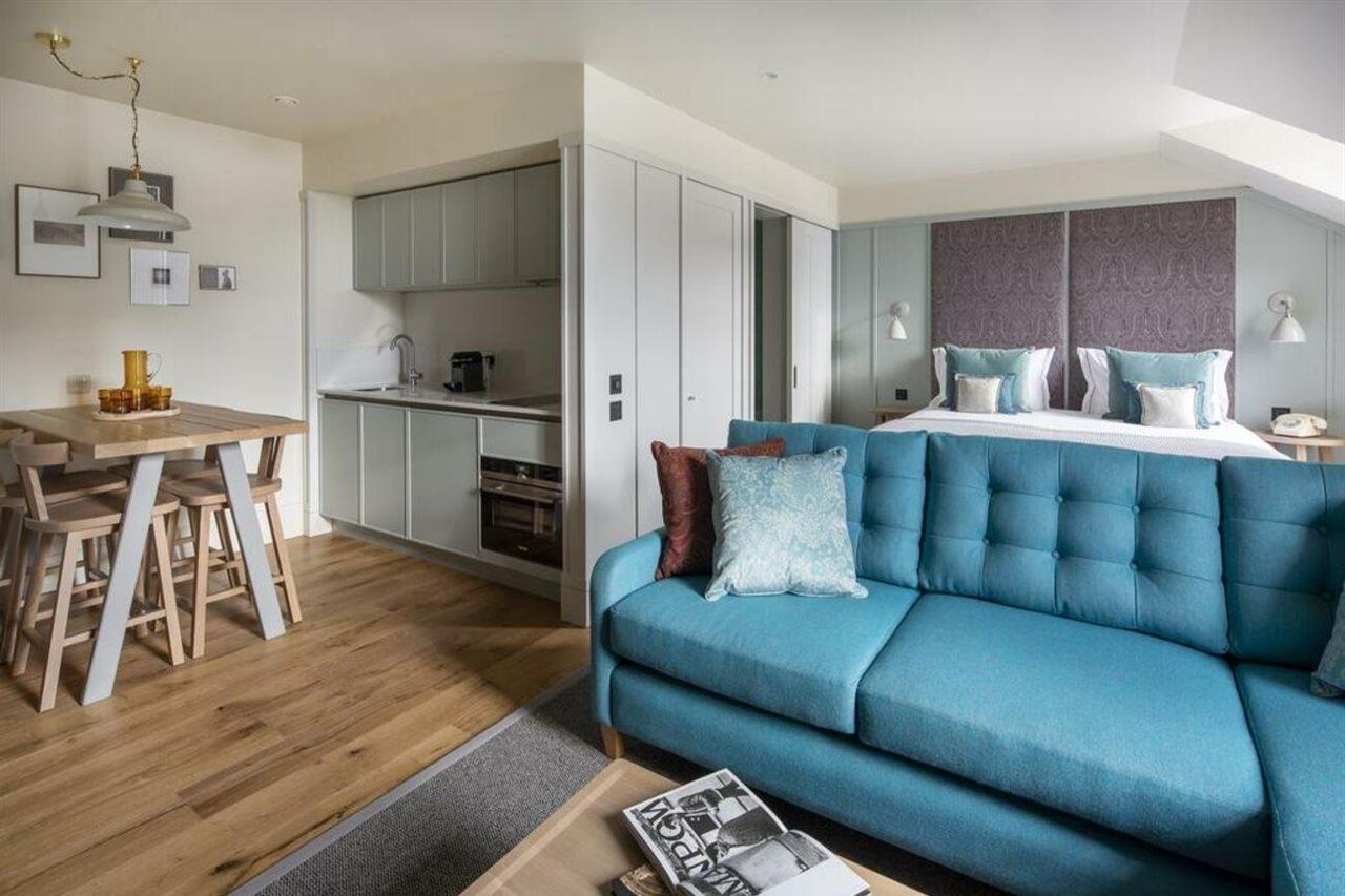 Aparthotel Cheval Abbey Apartments, At Holyrood 5*