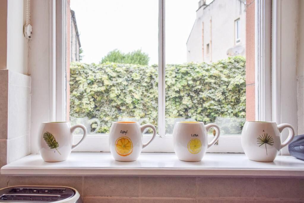 Lovely Sunny 2 Bed Coast Apartment EDI