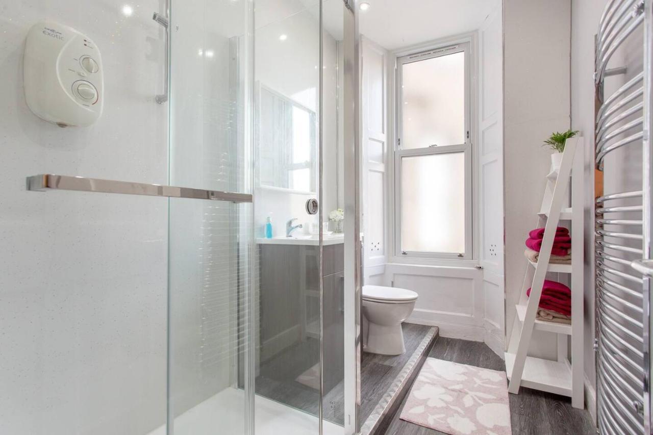 Stunning 2-bed In * Edinburgh