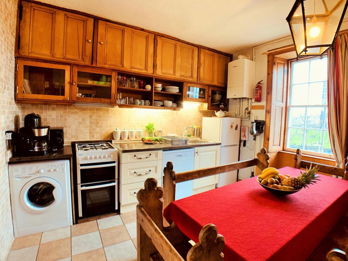F2 Charming Centre Full Of Character Apartment