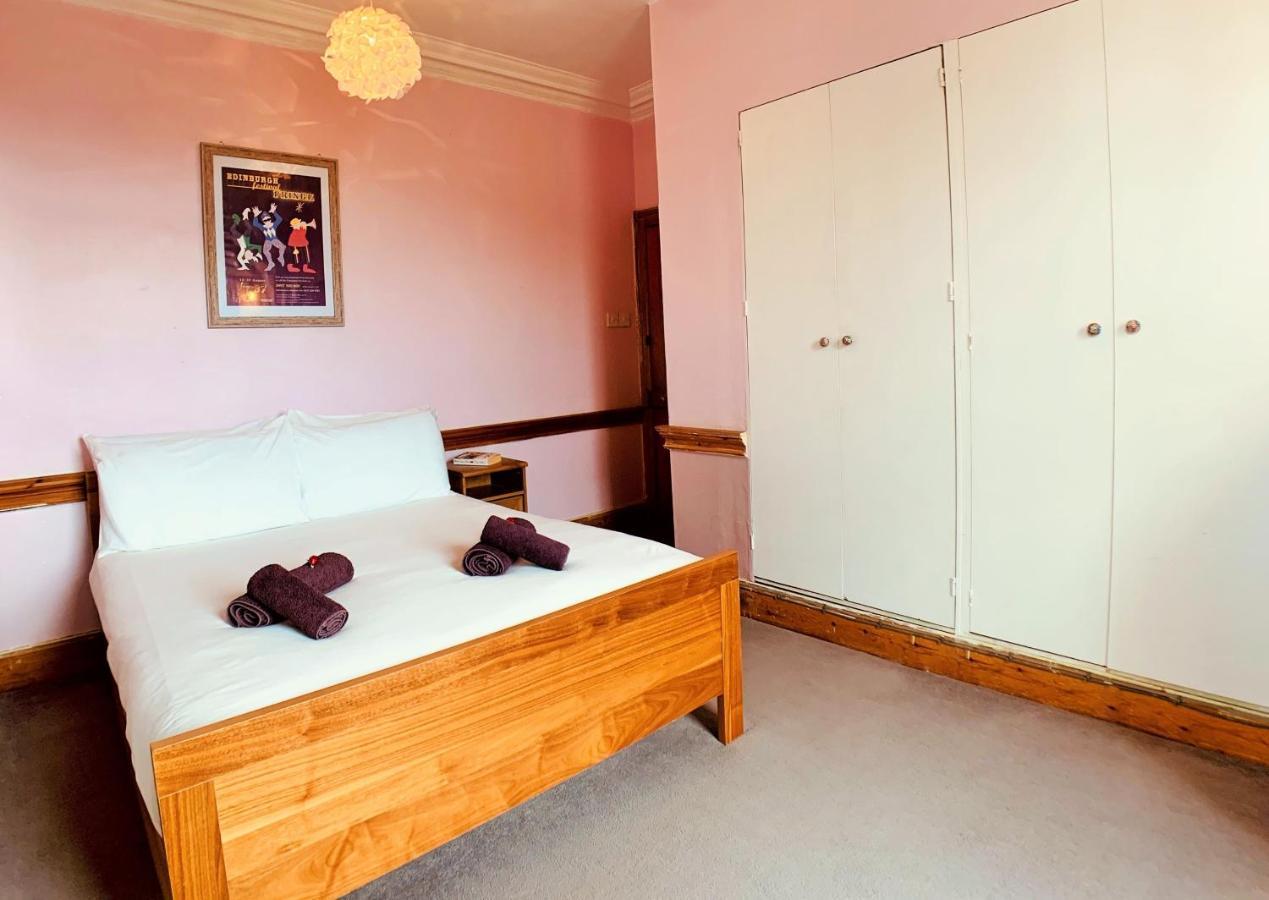 F2 Charming Centre Full Of Character Apartment