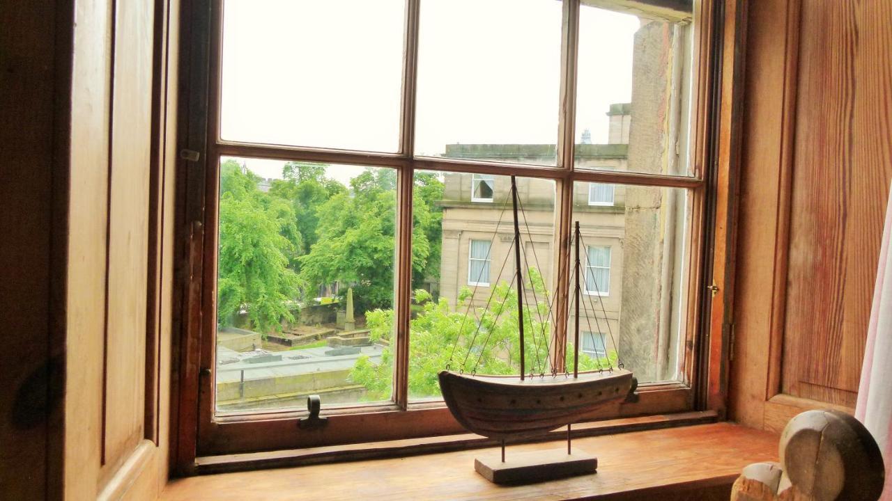 F2 Charming Centre Full Of Character Apartment *
