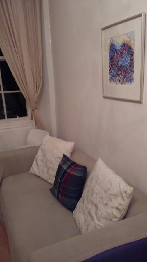1 Bedroom On Charming St Stephen Street * Edinburgh