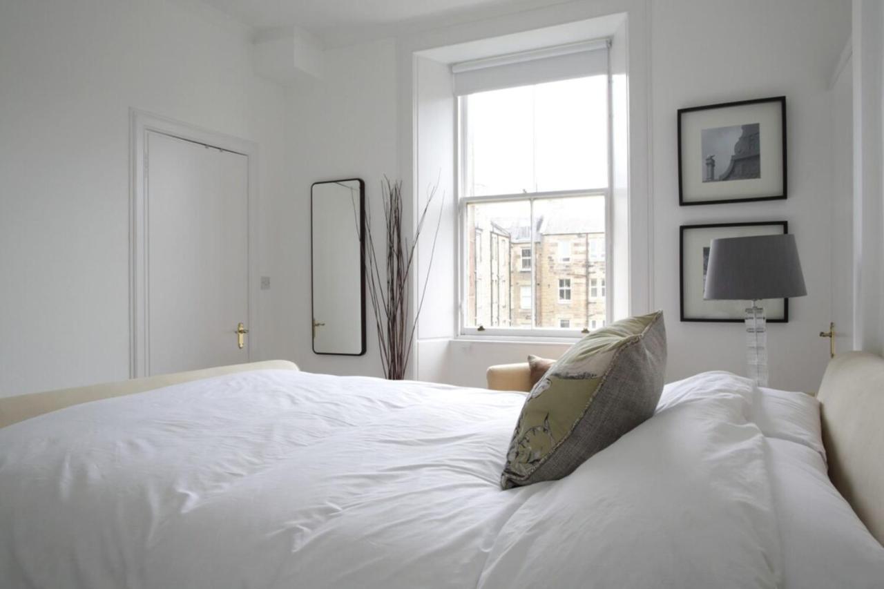 Stylish 2 Bedroom Bruntsfield In EDI