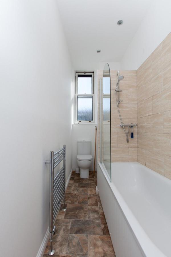 Spacious And Bright Polworth Flat Apartment *