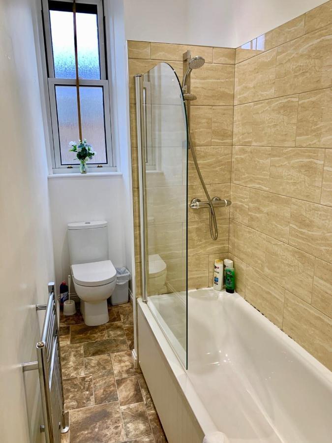 Spacious And Bright Polworth Flat Apartment Edinburgh