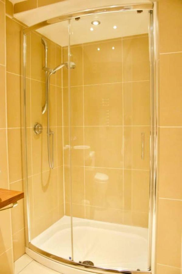 Altido Superb Terraced House With Patio In Leith Apartment Edinburgh
