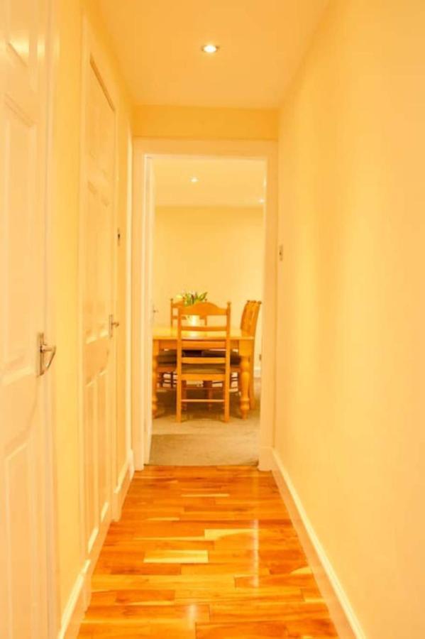 Altido Superb Terraced House With Patio In Leith Apartment