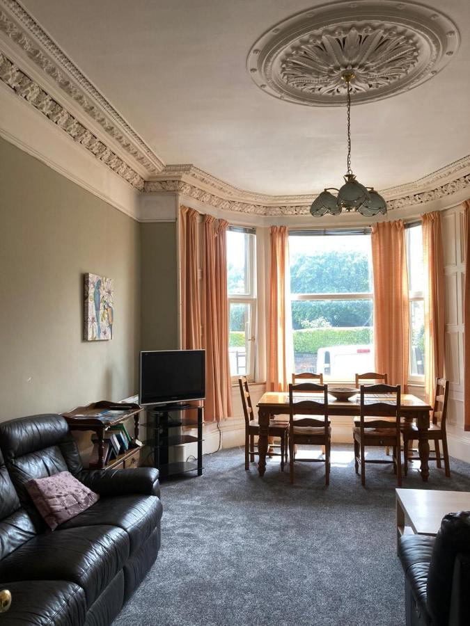 Apartment Victorian 3 Bedroom With Free Parking And Private Garden Edinburgh