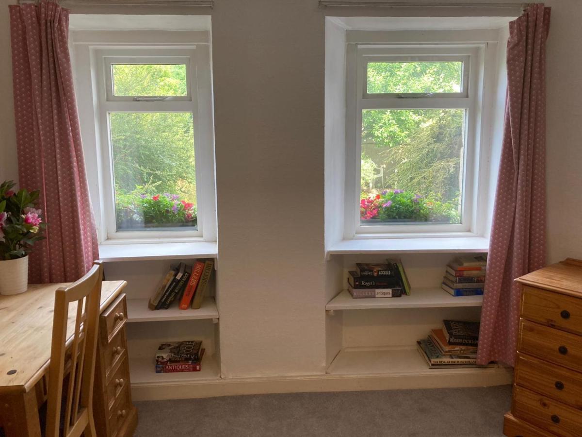Victorian 3 Bedroom With Free Parking And Private Garden Apartment Edinburgh