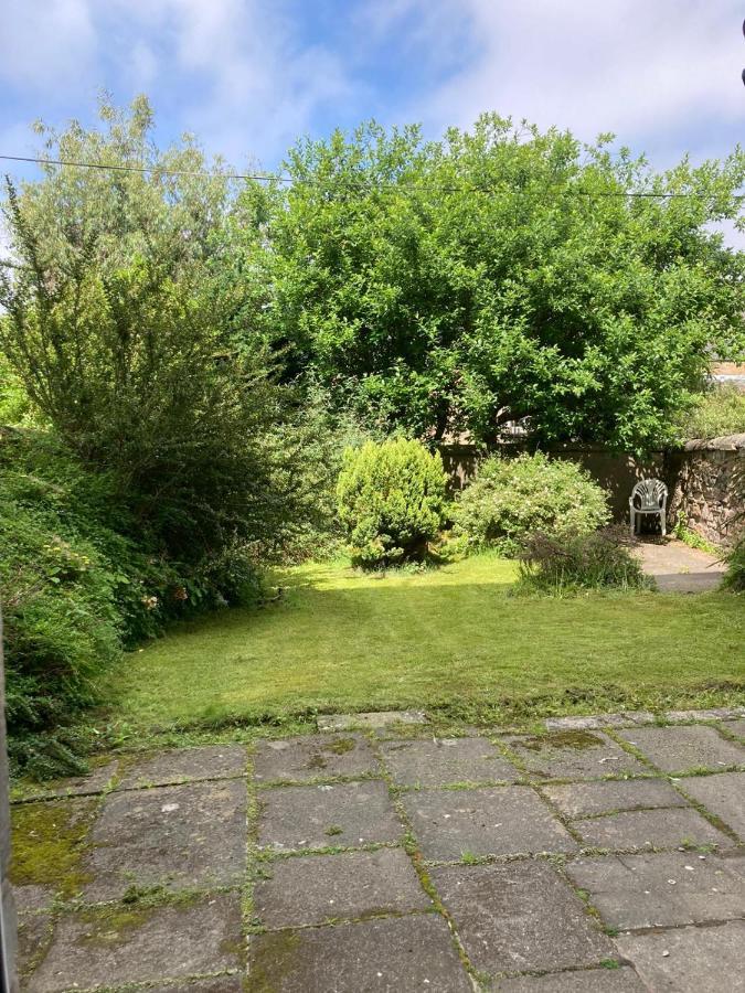 Victorian 3 Bedroom With Free Parking And Private Garden * Edinburgh