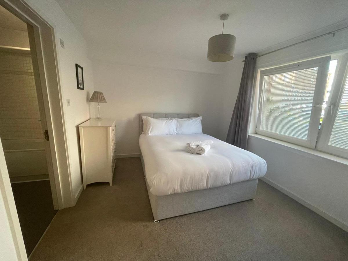 Apartment Pass The Keys Lovely 2bedroom Flat With Balcony *