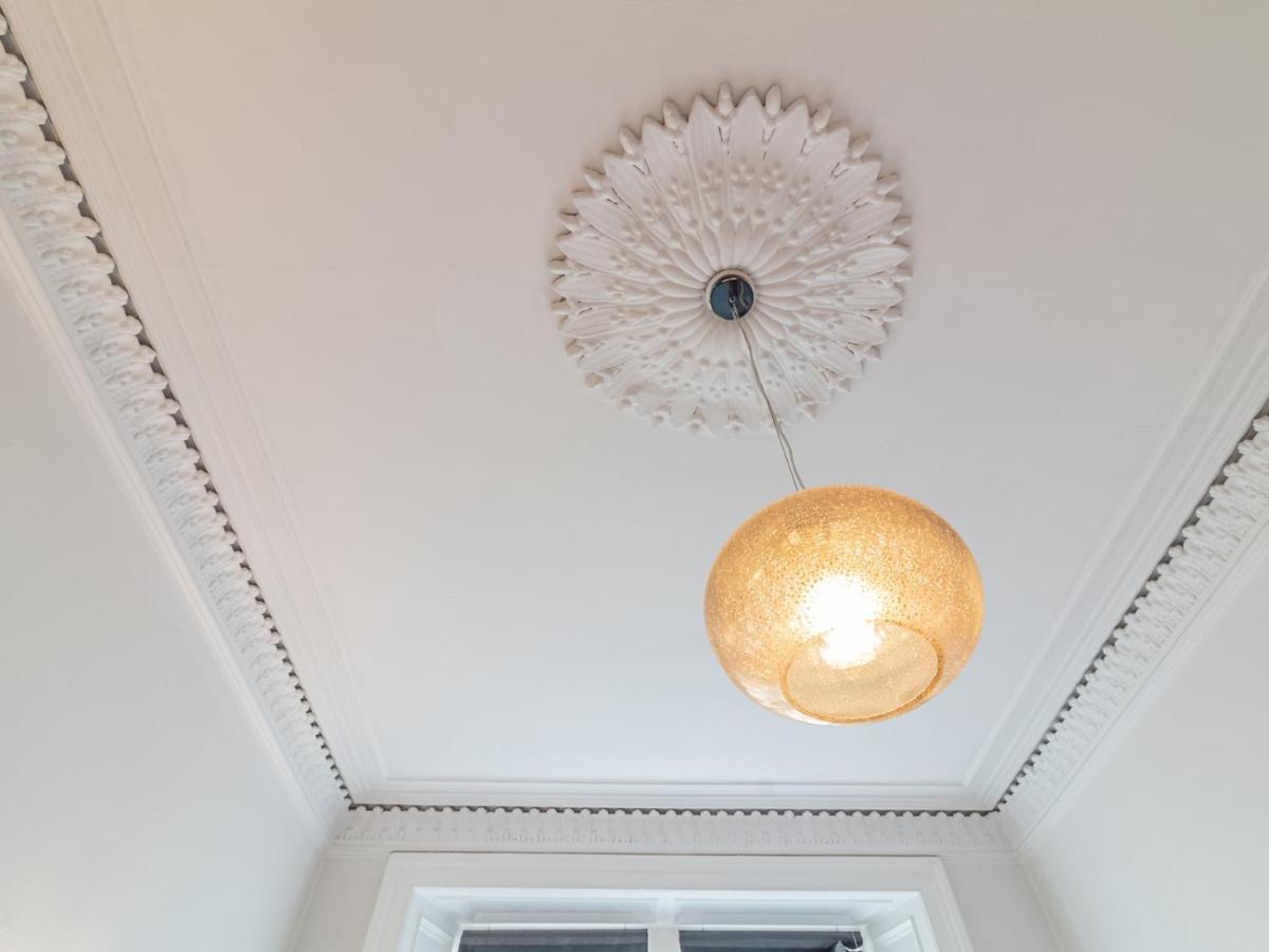 Pass The Keys Homely & Light-filled 1 Bedroom Flat In Chic Area Of Near Centre