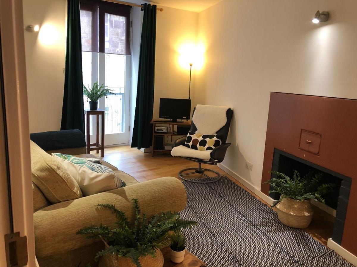The Edmonstone's Appartement *
