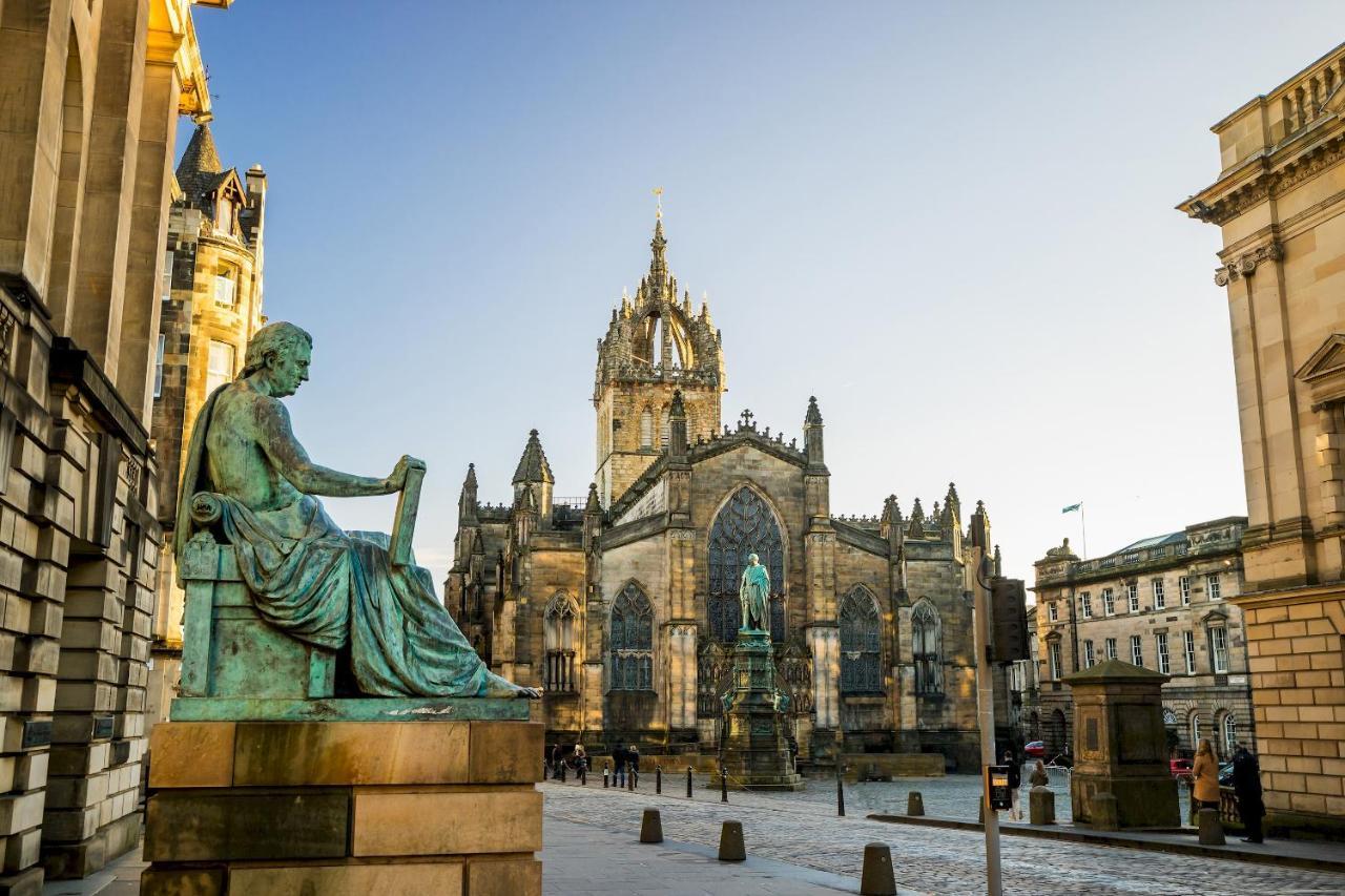 Pass The Keys Chic & Spacious Georgian Apt In Centre - Pets Friendly And Free Parking Edinburgh