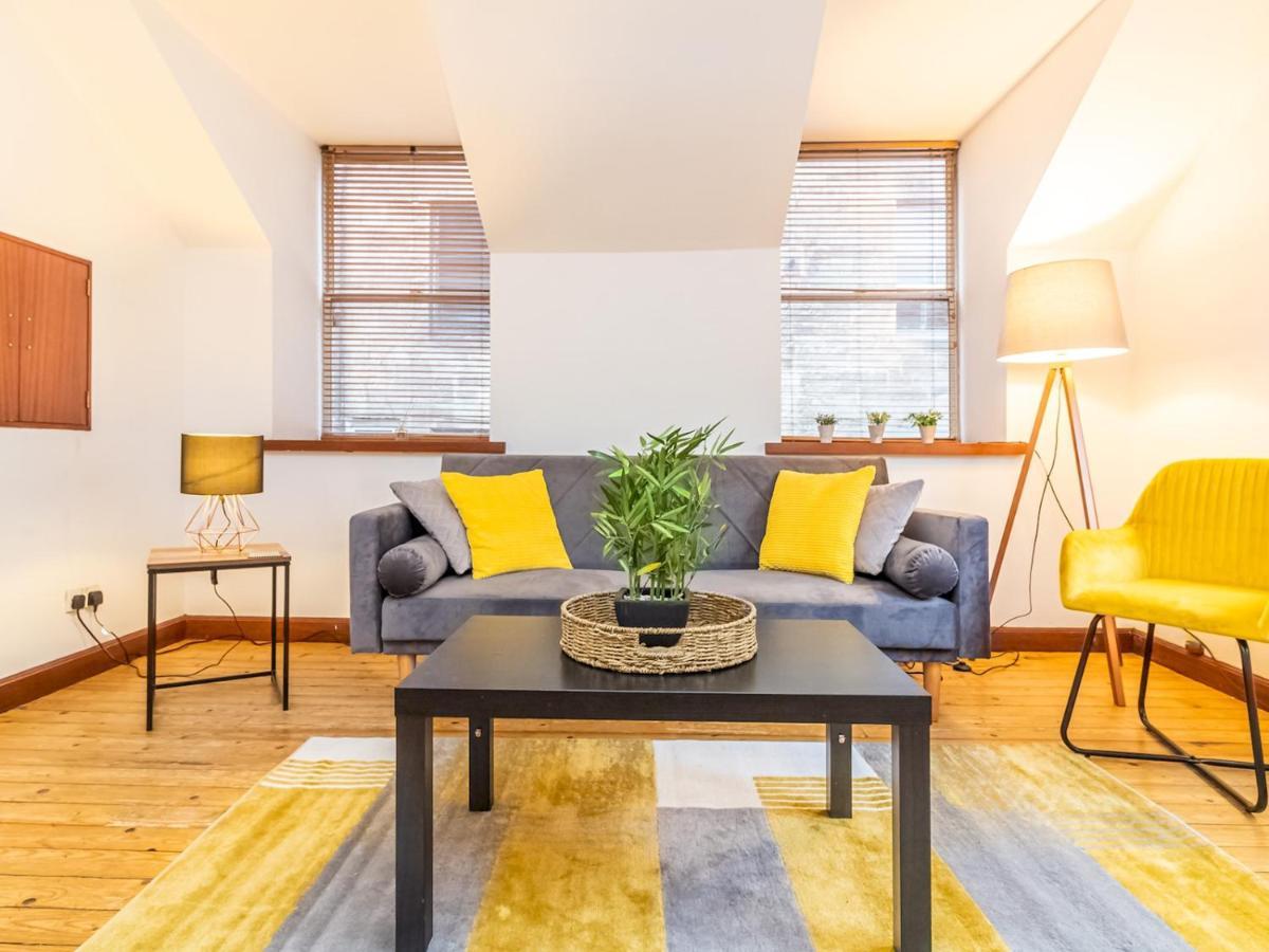 Pass The Keys 2 Beds Flat With Private Entrance In Centre - Sleeps 4 * EDI