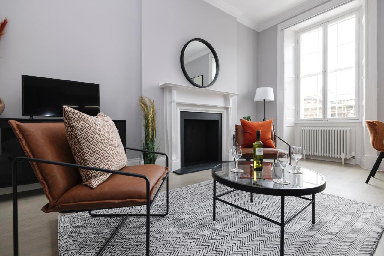 Apartment Joivy Luxurious On Notable George Street
