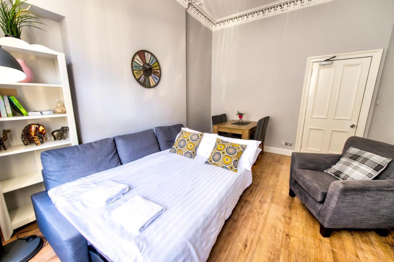 Sleeps 6 Free Parking Appartement *