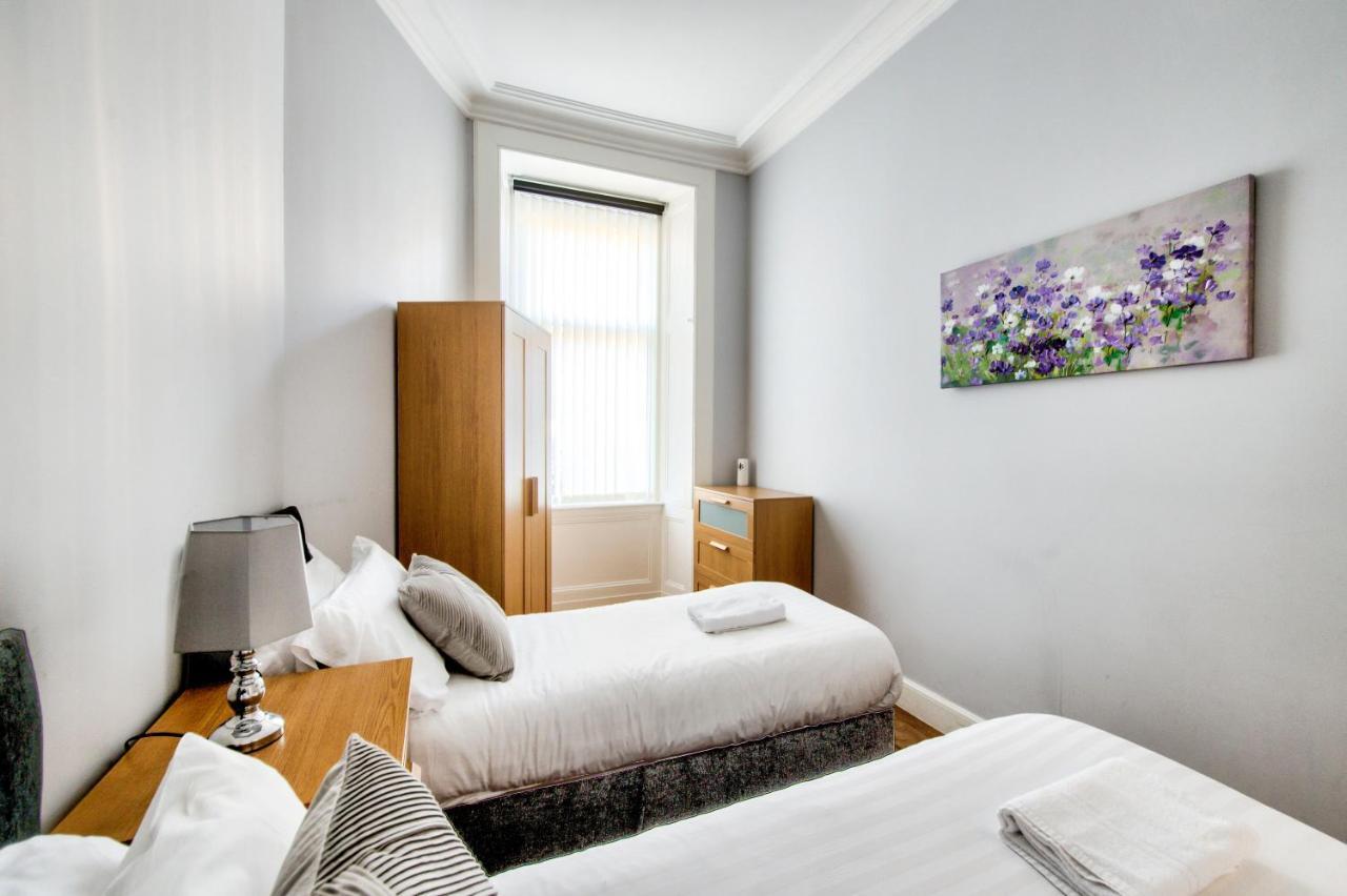 Sleeps 6 Free Parking Appartement *