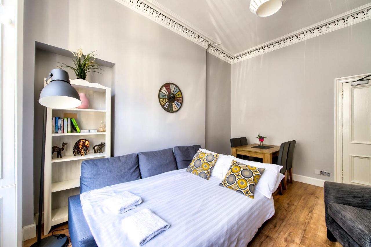 Sleeps 6 Free Parking * EDI