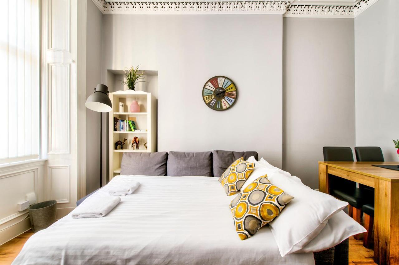Sleeps 6 Free Parking * EDI