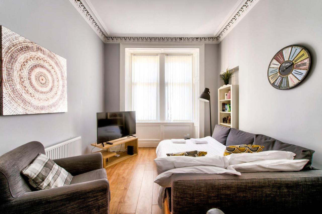 Sleeps 6 Free Parking * EDI