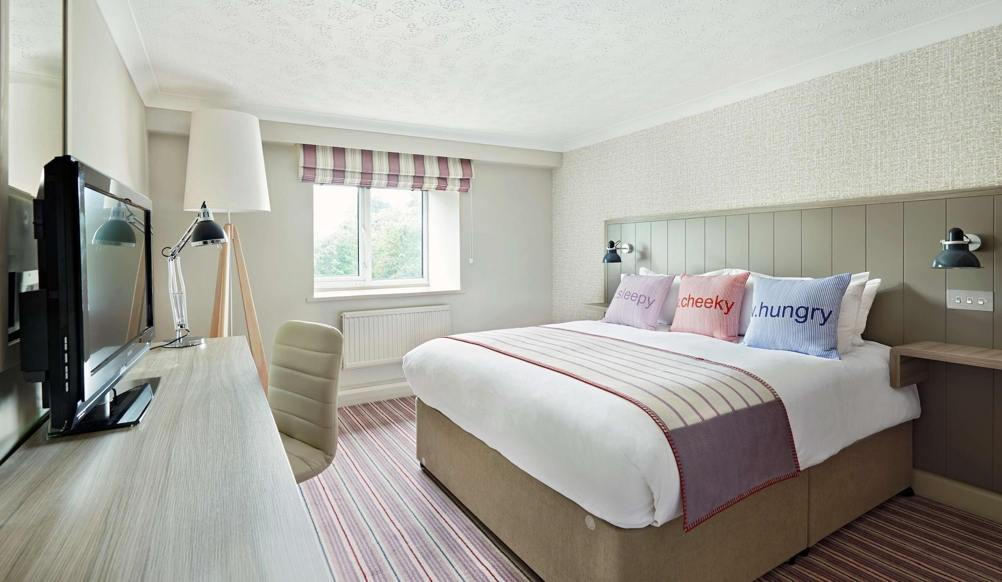 Hotel Village 4*