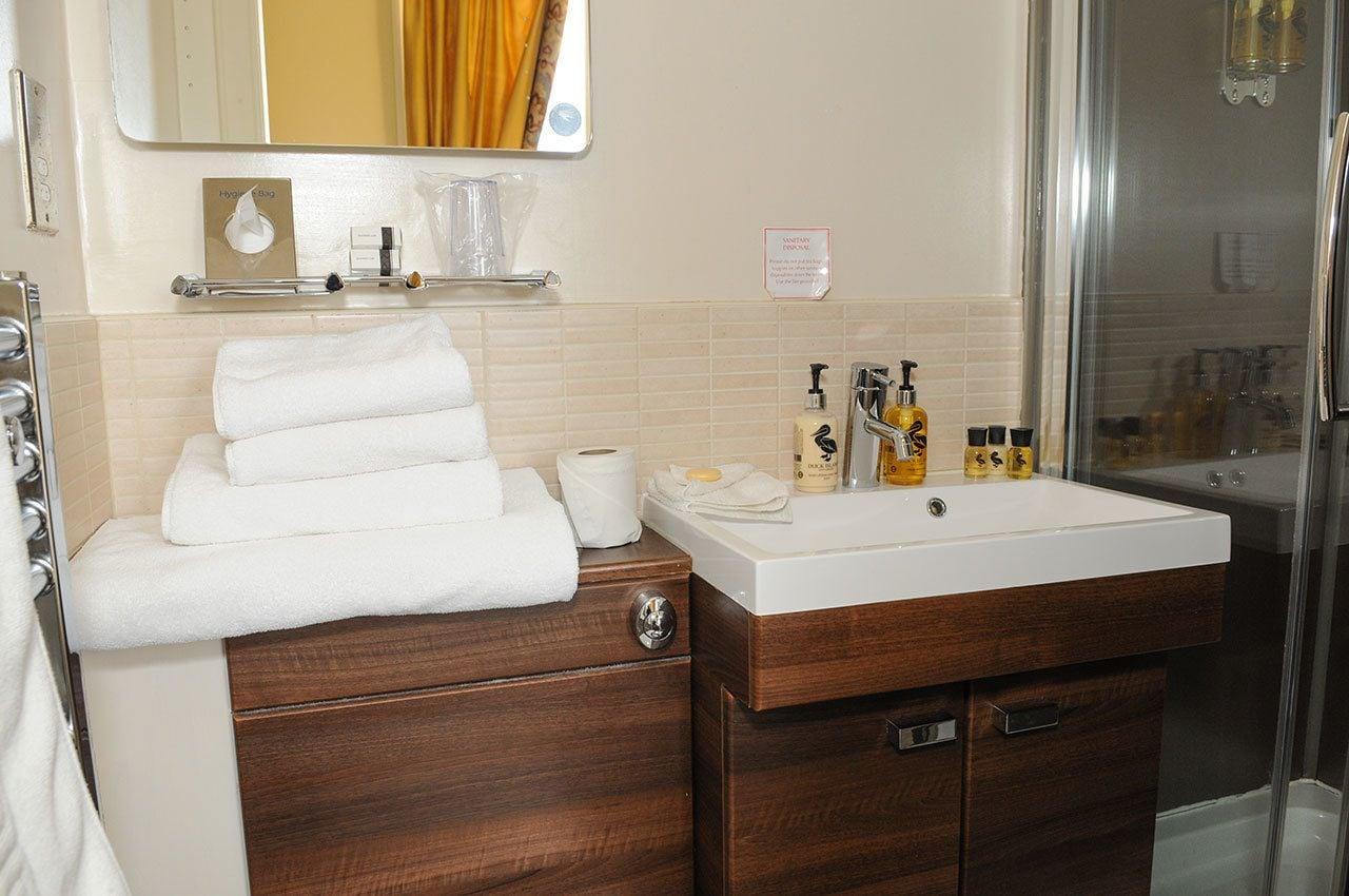 The Salisbury Hotel 4*