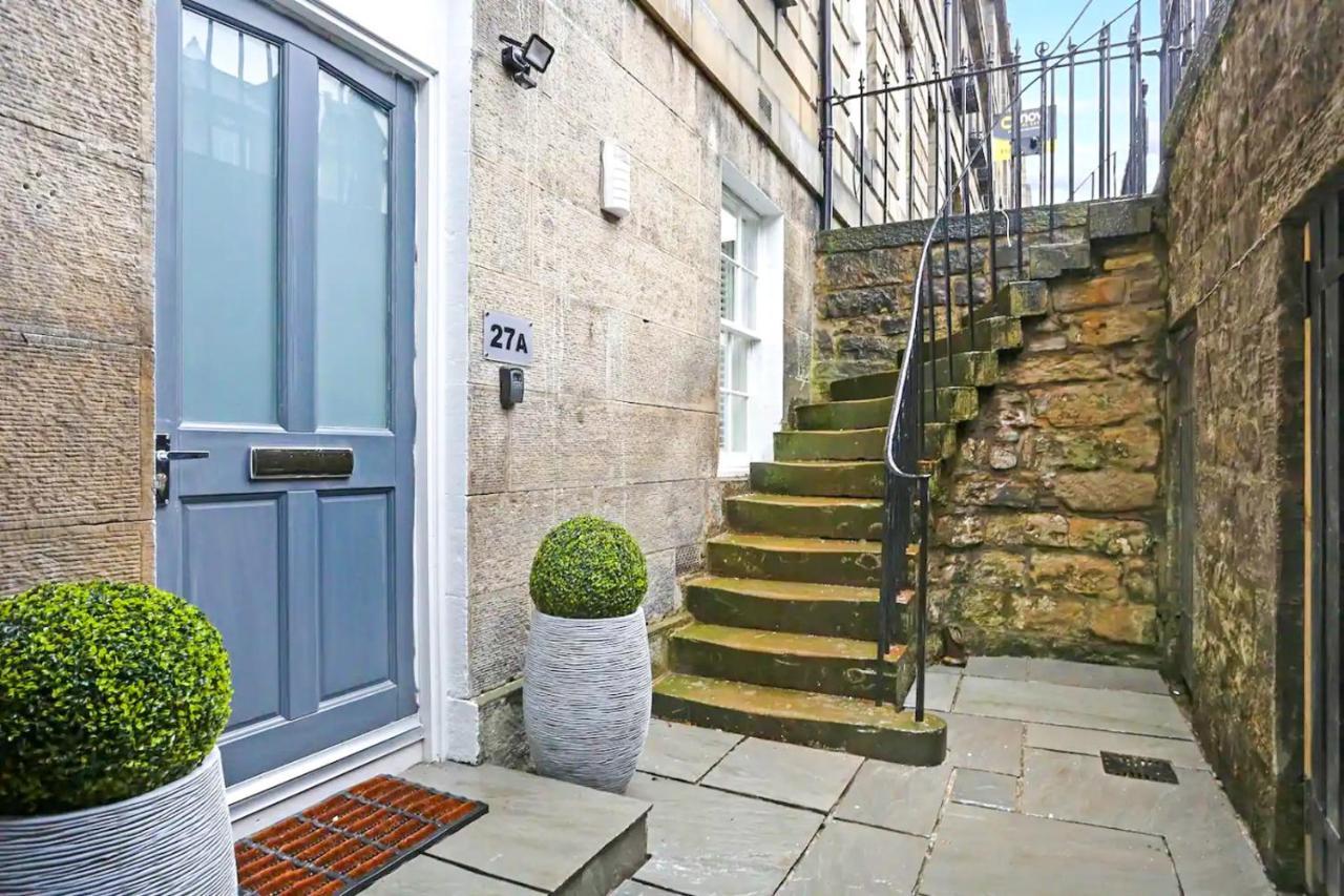 Modern 3 Bedroom Apartment, West End EDI