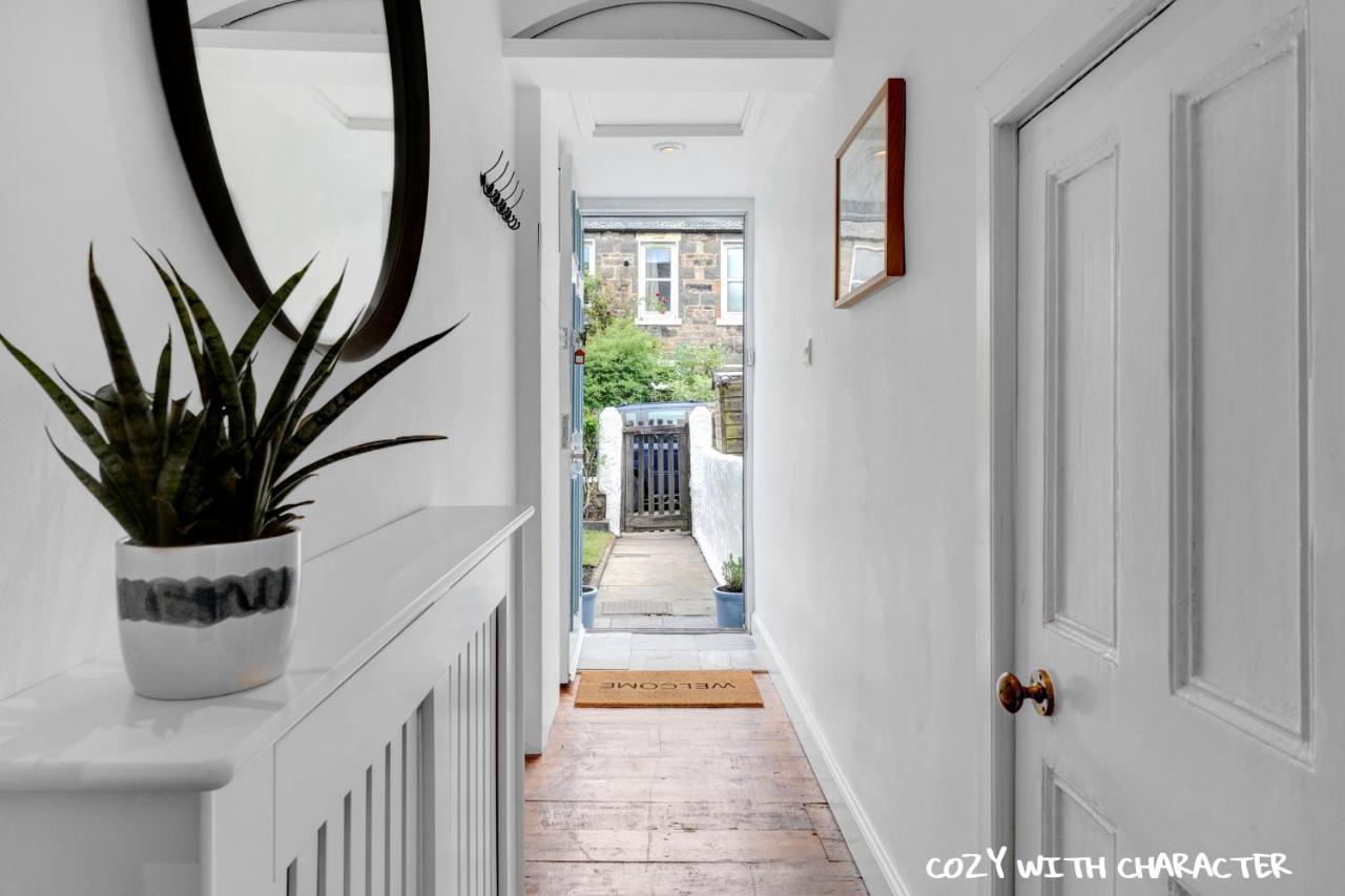 Cozy With Character Cochrane At Leith Links Park Apartment *